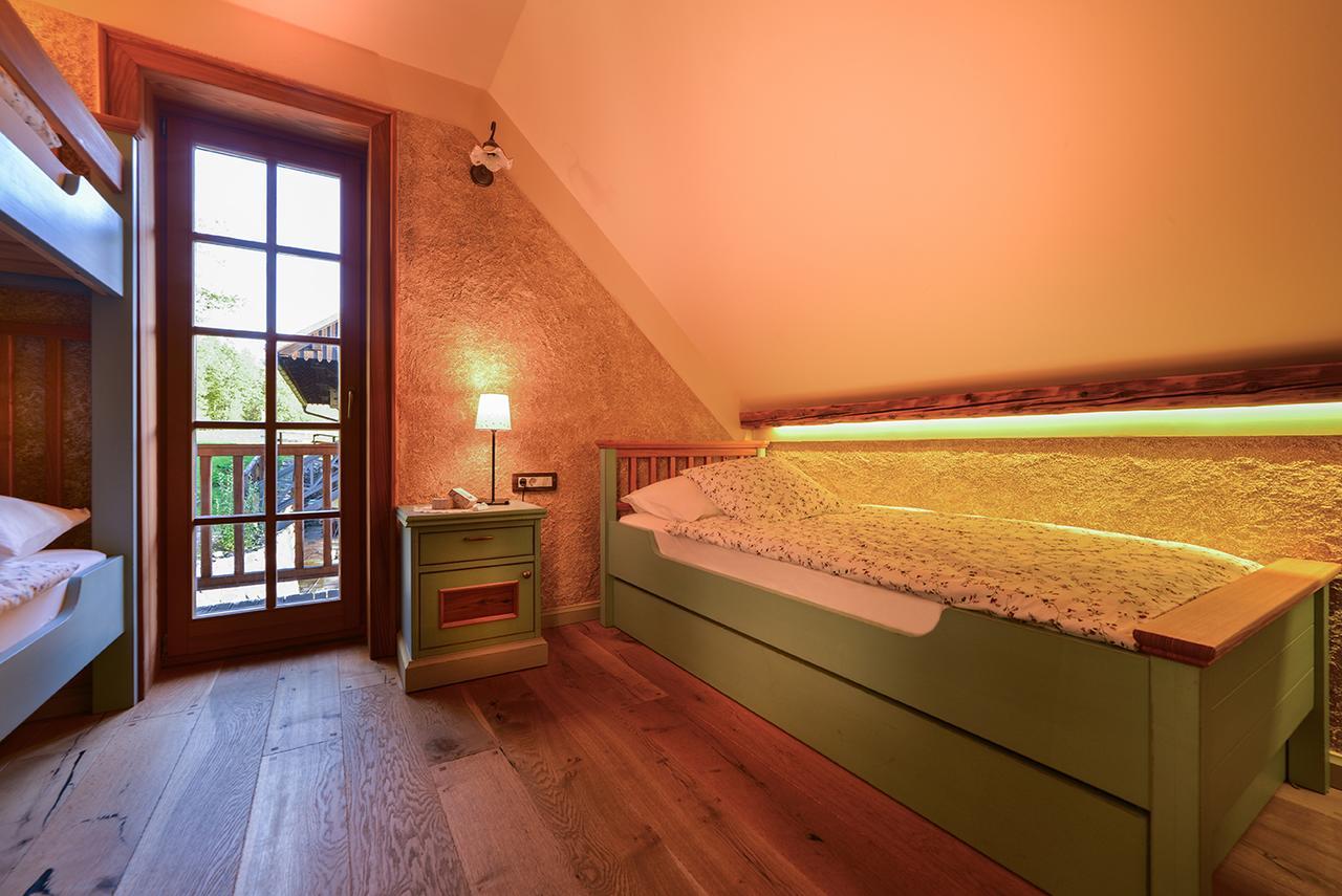 Villa Les With Hot Tub & Sauna Brežice Exteriér fotografie